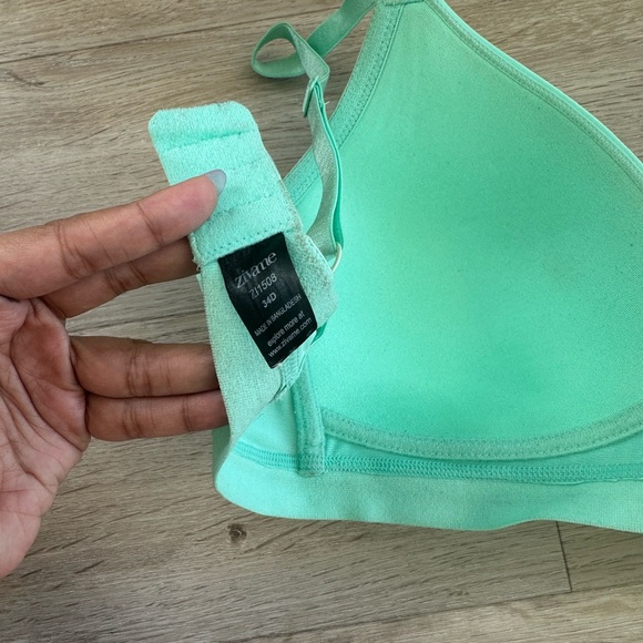 (Brand new, never worn) Selling Bra - 34D - Picture 4 of 4